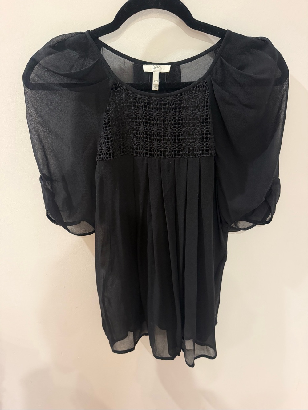 Joie Black Silk Crochet Lace Pleated Blouse XXS